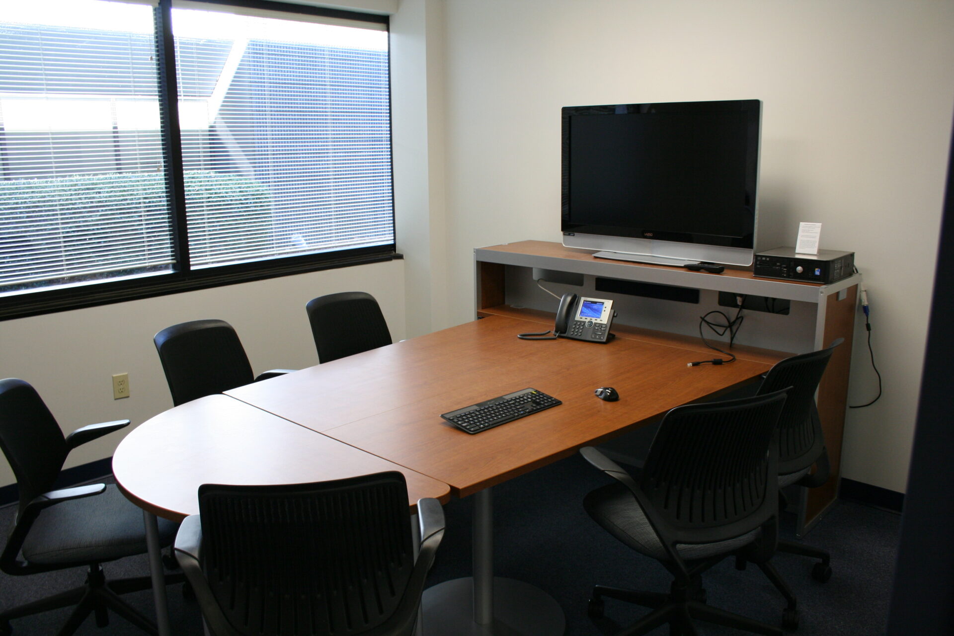 Annex-conference-room.jpg
